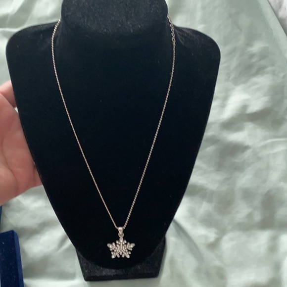 Necklace - Picture 3 of 4